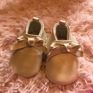 Baby girl glittery moccasins